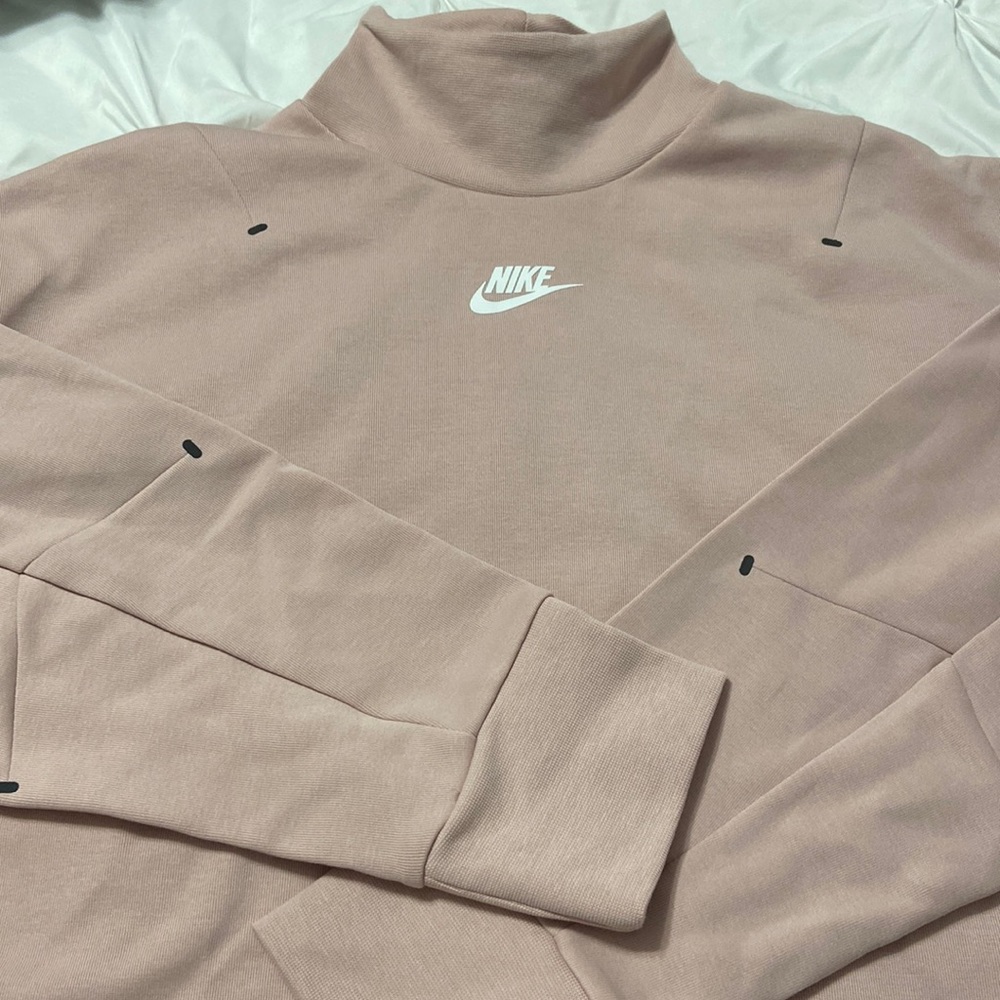 Nike oversized mock neck crew